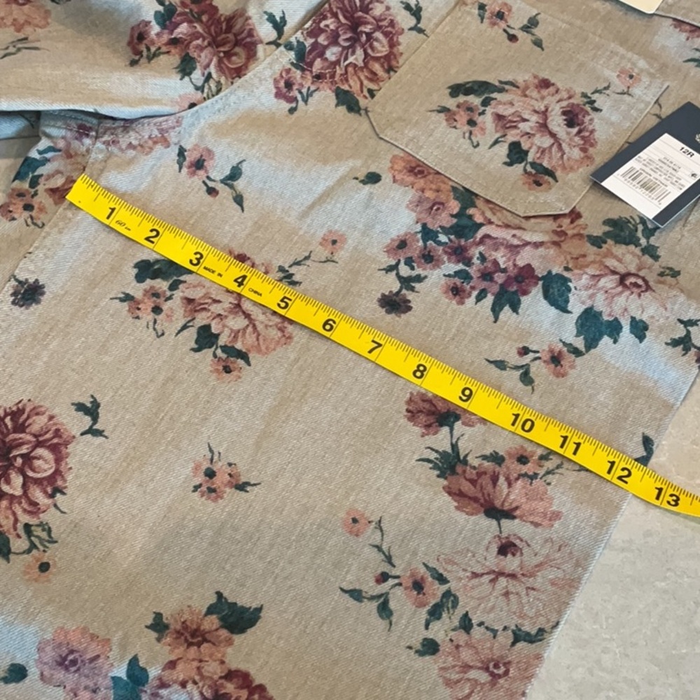 Universal Thread Jeans NWT - image 8